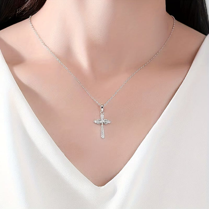 Christianartworkshop Unendlichkeitskreuz-Zirkon-Halskette: Ein Symbol für Christi ewige Liebe - image 3