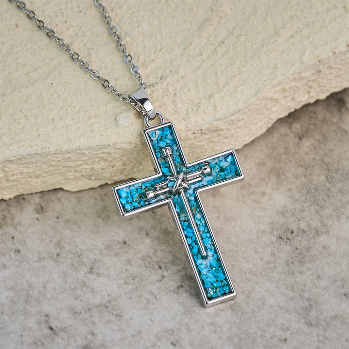 Christianartworkshop Halskette mit Nagelkreuz und Türkiseinlage: Ein Symbol für Christi aufopfernde Liebe - image 3
