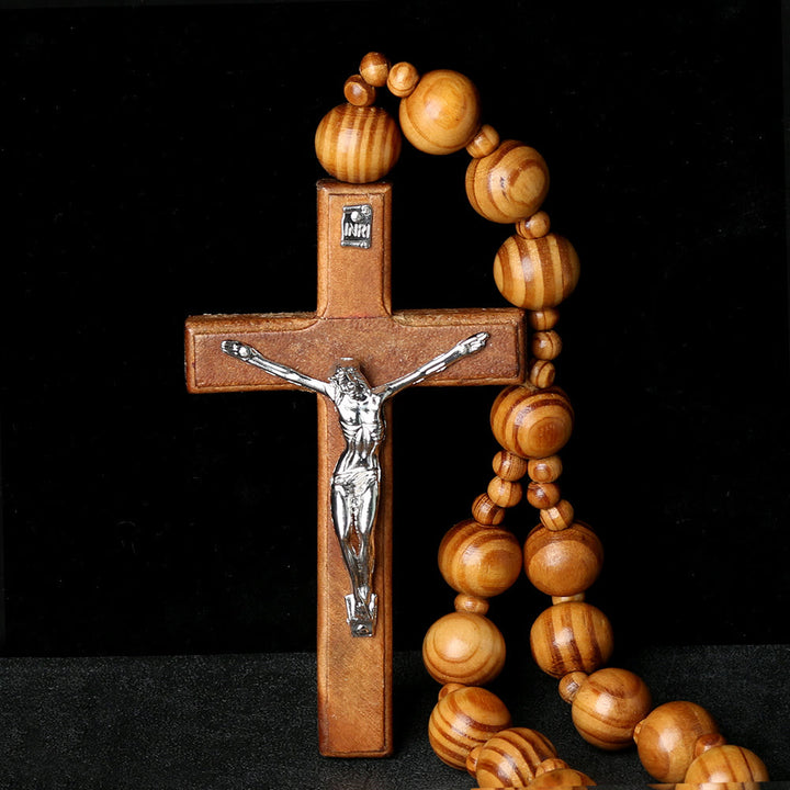 Christianartworkshop Rosenkranz aus Holz mit Kruzifix: Ein Symbol häuslicher Andacht - image 2