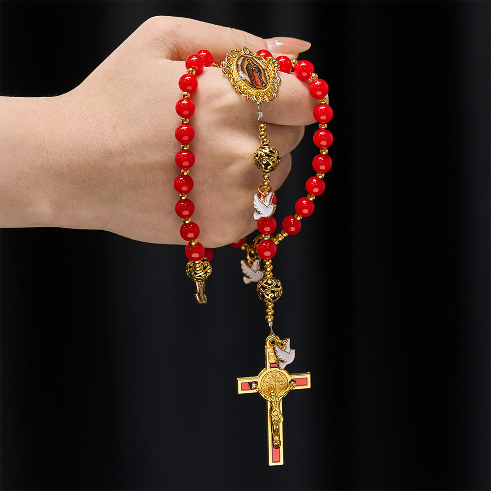 Christianartworkshop Rosenkranz mit der Taube des Heiligen Geistes: Rote Perlen und goldfarbenes Kruzifix für andächtiges Gebet - image 1