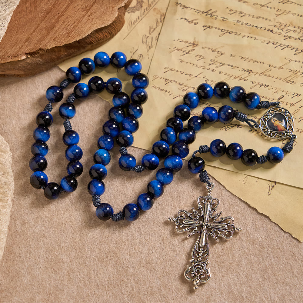 Christianartworkshop Rosenkranz aus blauem Tigerauge mit silberfarbenem Kruzifix: Ein Symbol für Gottes unerschütterliche Stärke - image 2