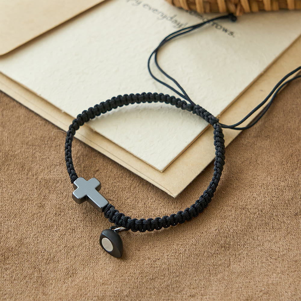 Christianartworkshop Magnetisches Herz-Kreuz-Armband-Set: Ein Symbol heiliger Verbundenheit und ewiger Liebe - image 10
