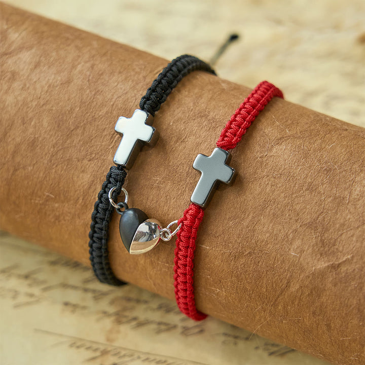 Christianartworkshop Magnetisches Herz-Kreuz-Armband-Set: Ein Symbol heiliger Verbundenheit und ewiger Liebe - image 1