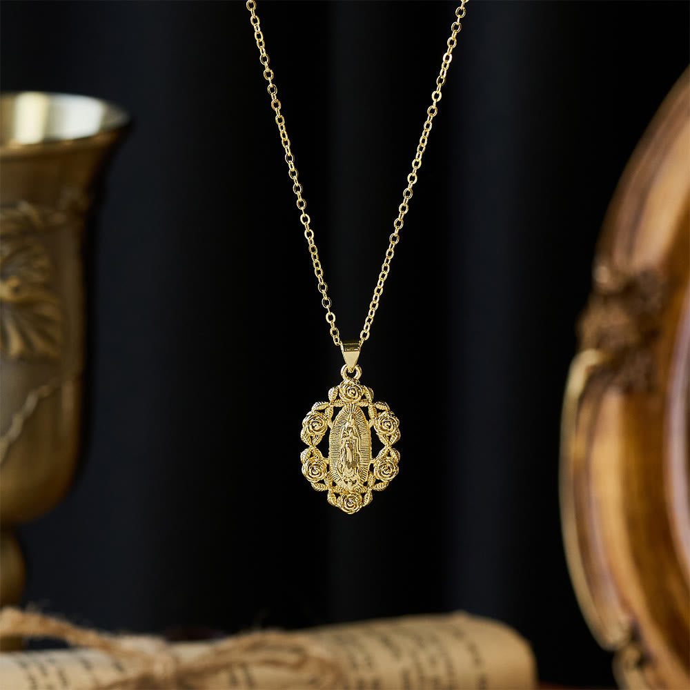 Christianartworkshop Rosenumkränzte Marienkette: Ein Symbol heiliger Gnade und Schutz - image 1