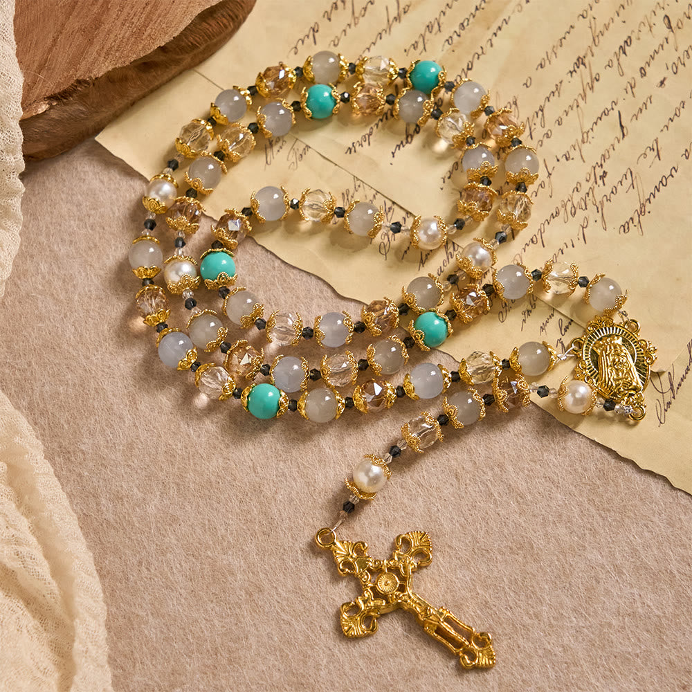 Christianartworkshop Rosenkranz aus blauen Glasperlen mit Marienmedaille und Kruzifix: Ein Symbol der Gnade in jedem Gebet - Unsere Liebe Frau und das Kruzifix - image 0