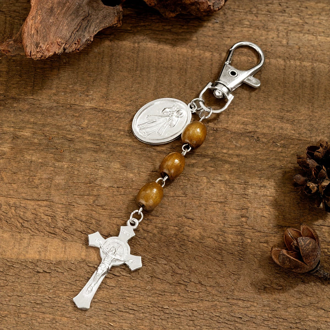 Christianartworkshop Schlüsselanhänger mit Medaillon und Kreuz aus Holzperlen, verziert mit dem Heiligen Gerard und Jesus: Ein Symbol heiliger Fürsorge und Schutz - Jesus - image 4