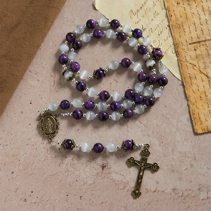Christianartworkshop Rosenkranz mit Katzenaugenperlen und Marienmedaille: Ein Symbol göttlicher Führung und des Glaubens - image 3