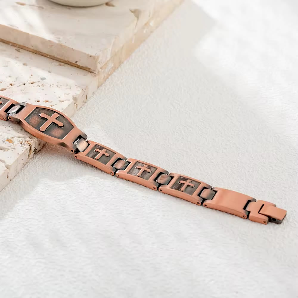 Christianartworkshop Gliederkettenarmband mit Kreuzgravur: Ein Symbol göttlicher Stärke und Glauben - image 9