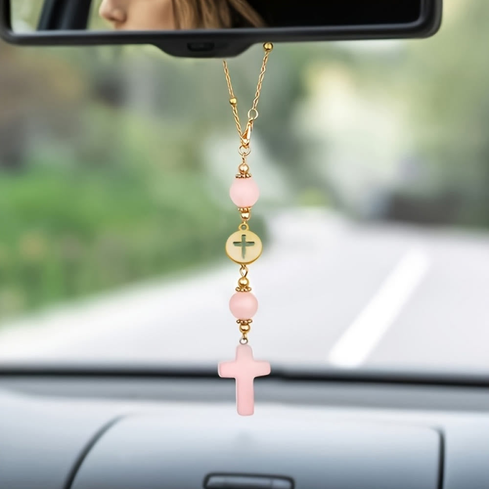 Christianartworkshop Autoanhänger in Kreuzform aus Naturkristall mit Goldperlenkette: Ein heiliger Begleiter für jede Fahrt - Rosa Kristall - image 2