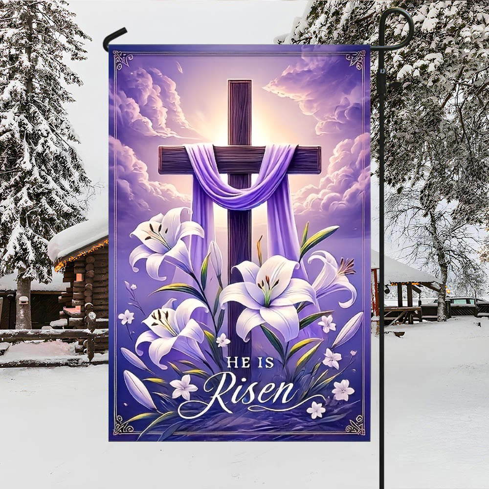 Christianartworkshop Gartenflagge mit Auferstehungskreuz, Lilien und violettem Stoff: Ein Zeichen himmlischer Freude - image 3