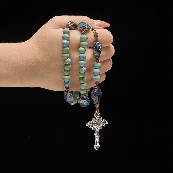 Christianartworkshop Rosenkranz aus Keramik mit Orchideenfisch-Motiv, Herz-Jesu-Verzierungen und kunstvollem Kruzifix - image 1