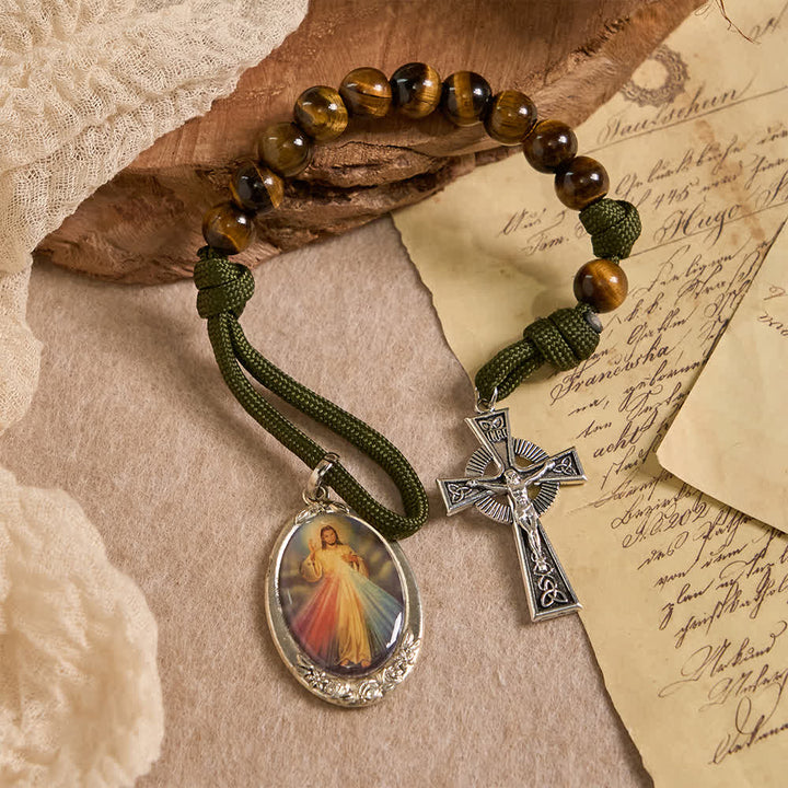 Christianartworkshop Tigeraugen-Taschenrosenkranz mit der Göttlichen Barmherzigkeit: Mut & Glaube mit Paracord-Design - image 2