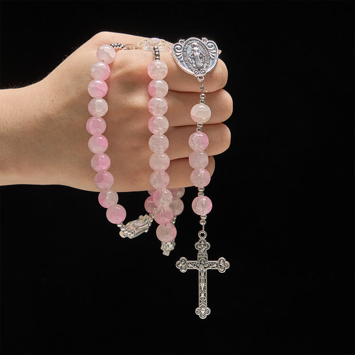 Rosenkranz aus hellgrünen Glasperlen von Christianartworkshop mit Rosenverzierungen und Wundermedaille - image 9