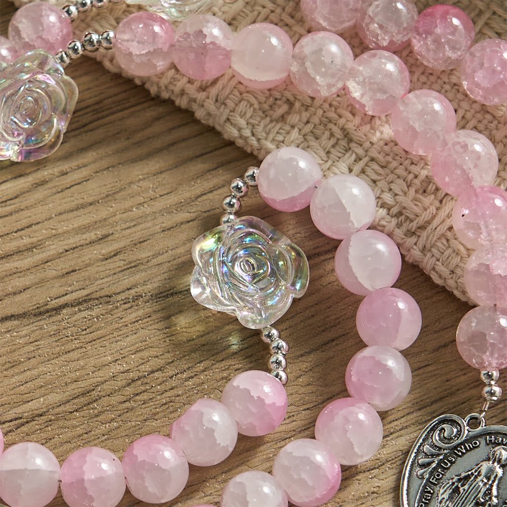 Rosenkranz aus rosa Glasperlen von Christianartworkshop mit Rosenverzierungen und Wundermedaille - image 5