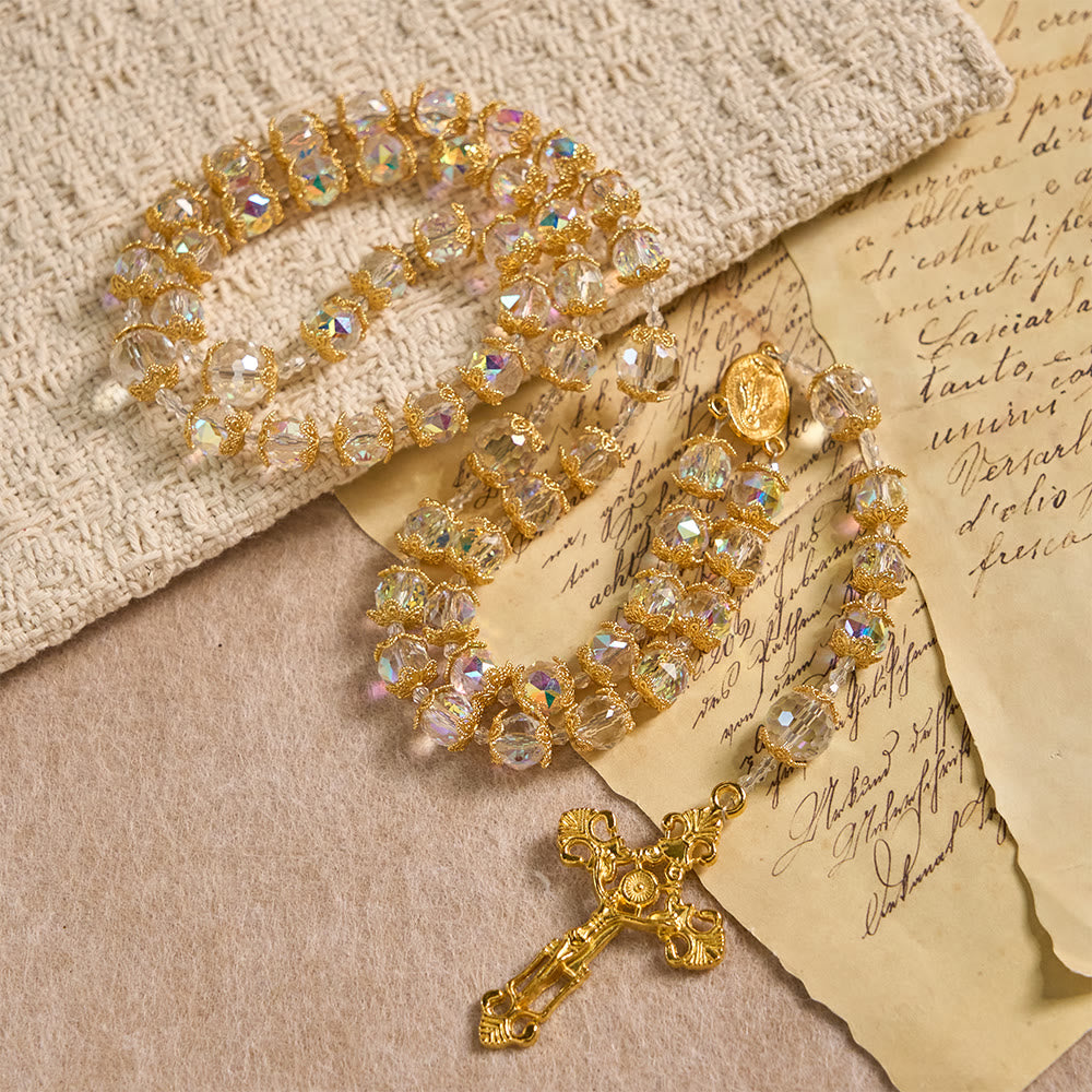 Christianartworkshop Schimmernder Rosenkranz aus facettiertem Glas mit Marienmedaille und goldenem Kruzifix - image 3