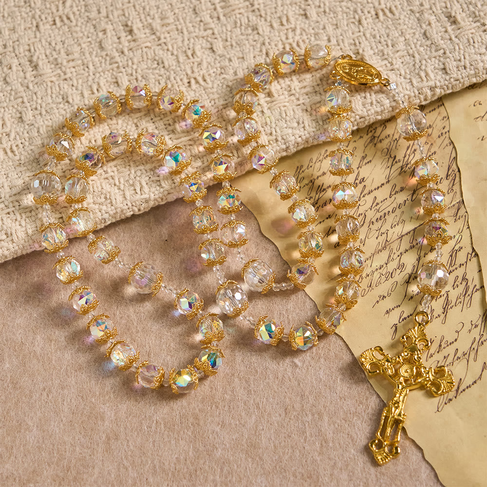 Christianartworkshop Schimmernder Rosenkranz aus facettiertem Glas mit Marienmedaille und goldenem Kruzifix - image 2