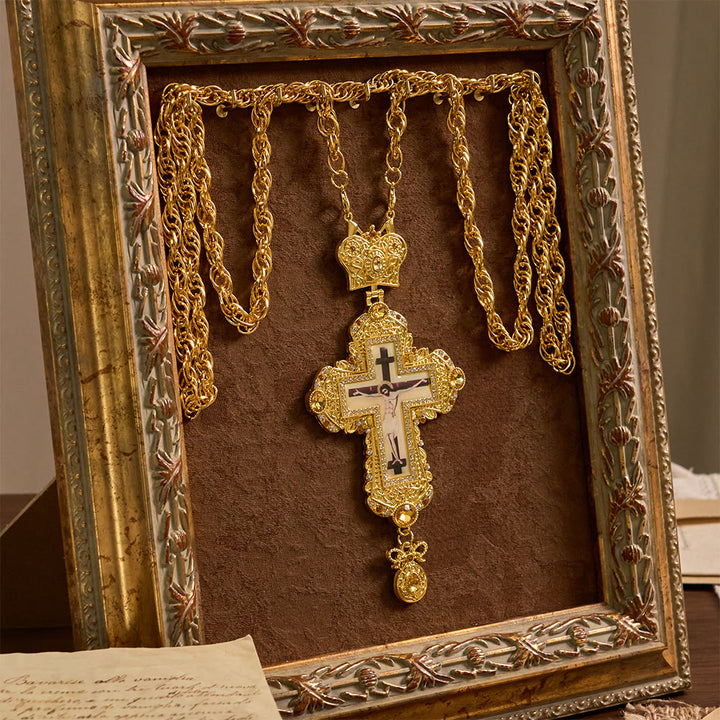 Christianartworkshop Prunkvolle, große Brustkreuzkette mit Kronenverzierung: Ein Symbol heiliger Majestät und Erlösung - image 4