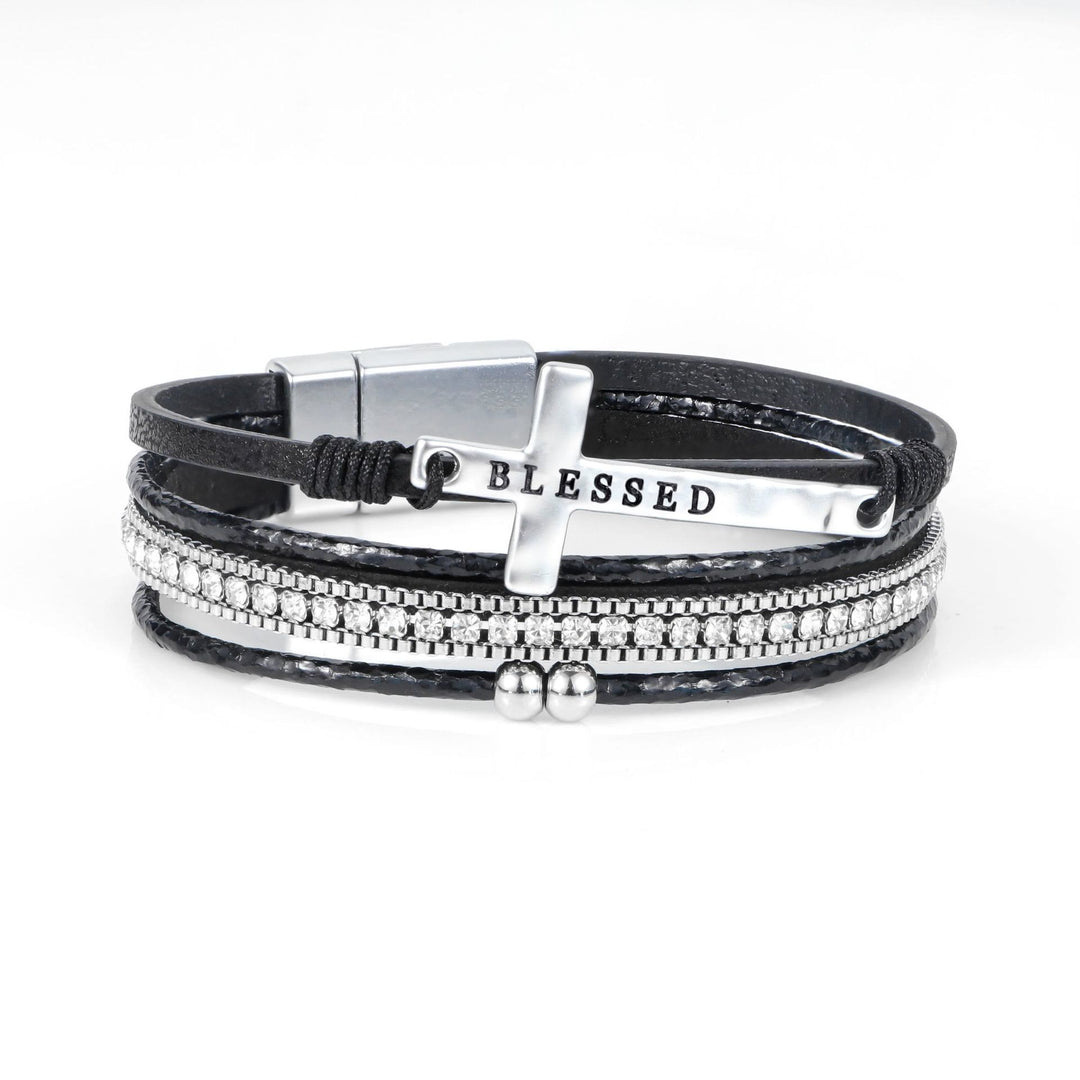 Christianartworkshop Mehrlagiges Lederarmband mit Zirkonia und Kreuz: Ein Symbol göttlicher Gnade und spiritueller Freude - Schwarz - image 9