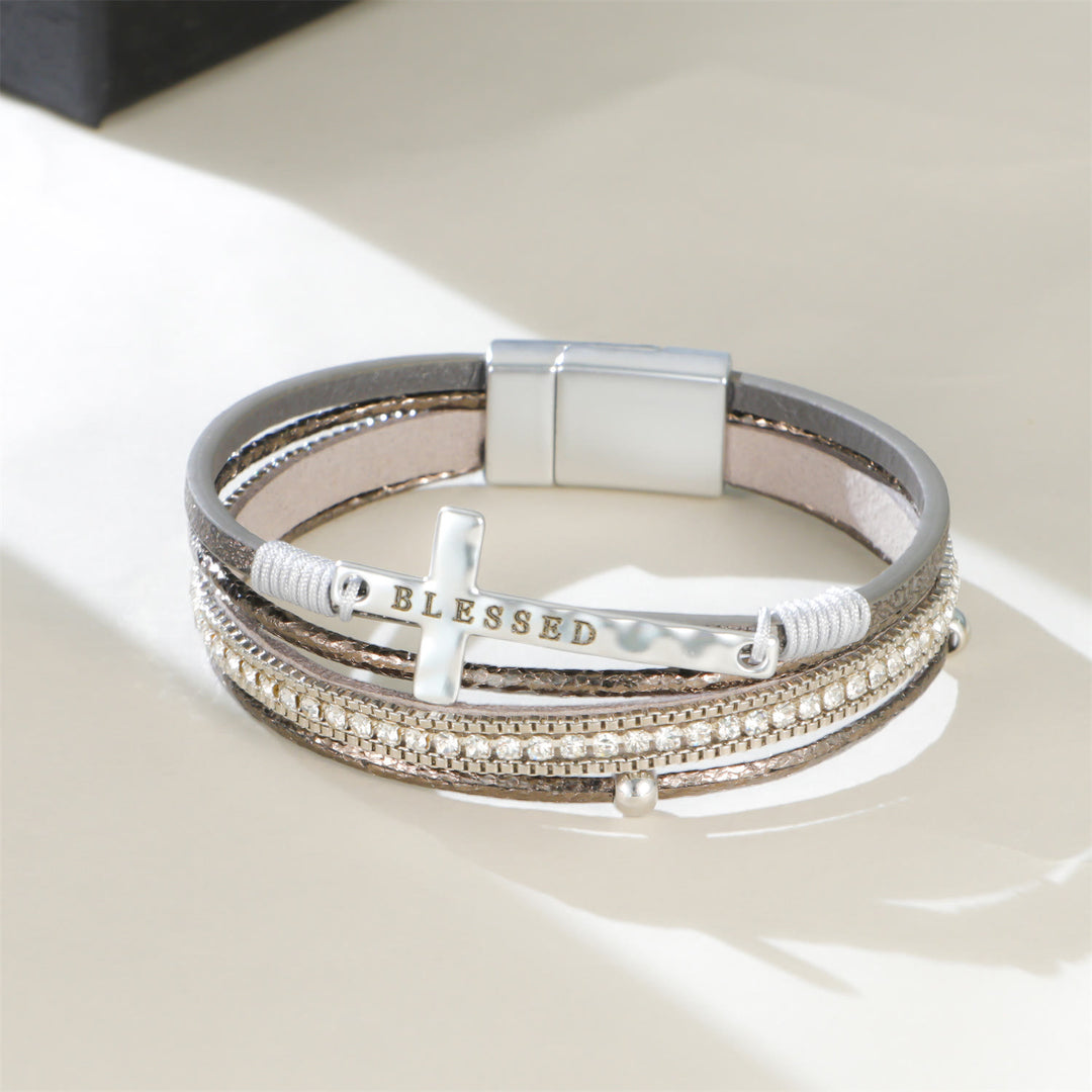 Christianartworkshop Mehrlagiges Lederarmband mit Zirkonia und Kreuz: Ein Symbol göttlicher Gnade und spiritueller Freude - image 12