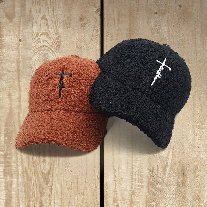 Christianartworkshop Baseballkappe mit gesticktem Glaubenskreuz, flauschig - image 0