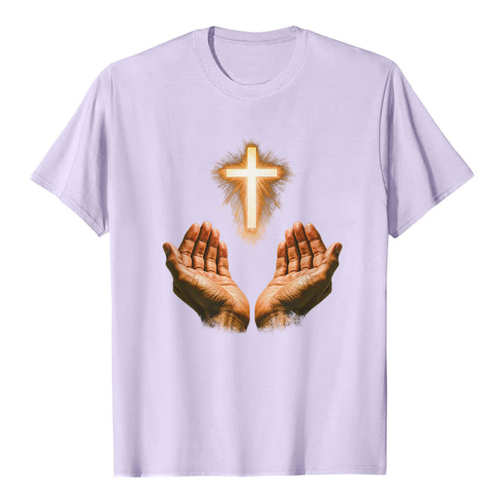 Christianartworkshop Jesus-Kreuz in Händen Premium-T-Shirt - Lila - 2XL - image 0