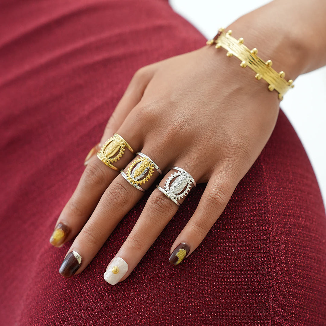 Christianartworkshop Dreifarbiger Hohlrahmen-Ring „Unsere Liebe Frau“: Ein Symbol göttlichen Lichts und göttlicher Hingabe - image 1