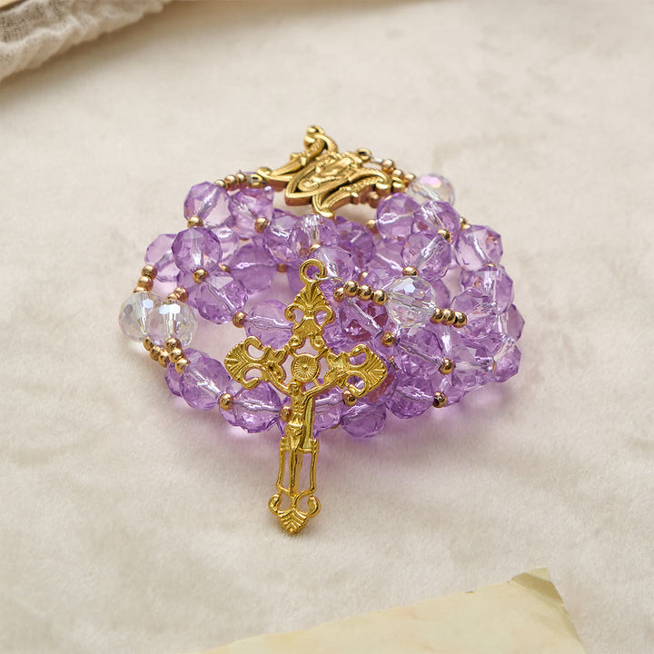 Christianartworkshop Facettierter Rosenkranz aus violettem Glas mit Marienmedaille: Symbol des göttlichen Lichts und der marianischen Gnade - image 5