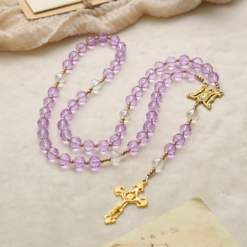 Christianartworkshop Facettierter Rosenkranz aus violettem Glas mit Marienmedaille: Symbol des göttlichen Lichts und der marianischen Gnade - image 3