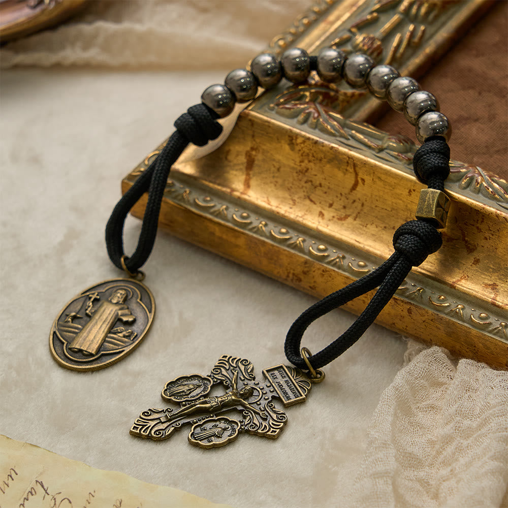 Christianartworkshop Rosenkranz aus Paracord mit dem Heiligen Benedikt als Taschenrosenkranz: Symbol unzerbrechlichen Glaubens und Schutzes - image 2