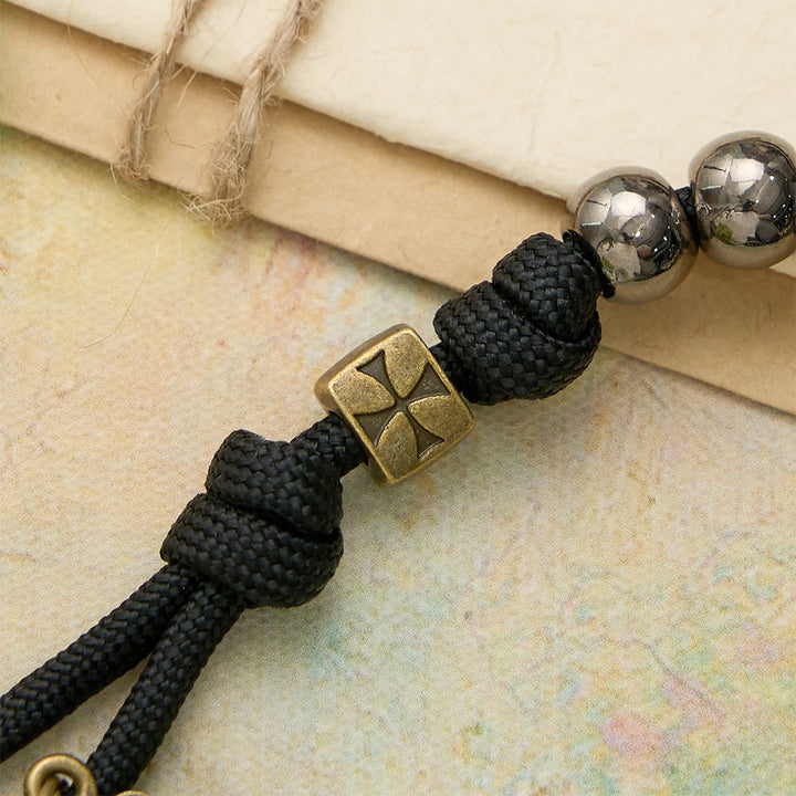 Christianartworkshop Rosenkranz aus Paracord mit dem Heiligen Benedikt als Taschenrosenkranz: Symbol unzerbrechlichen Glaubens und Schutzes - image 8