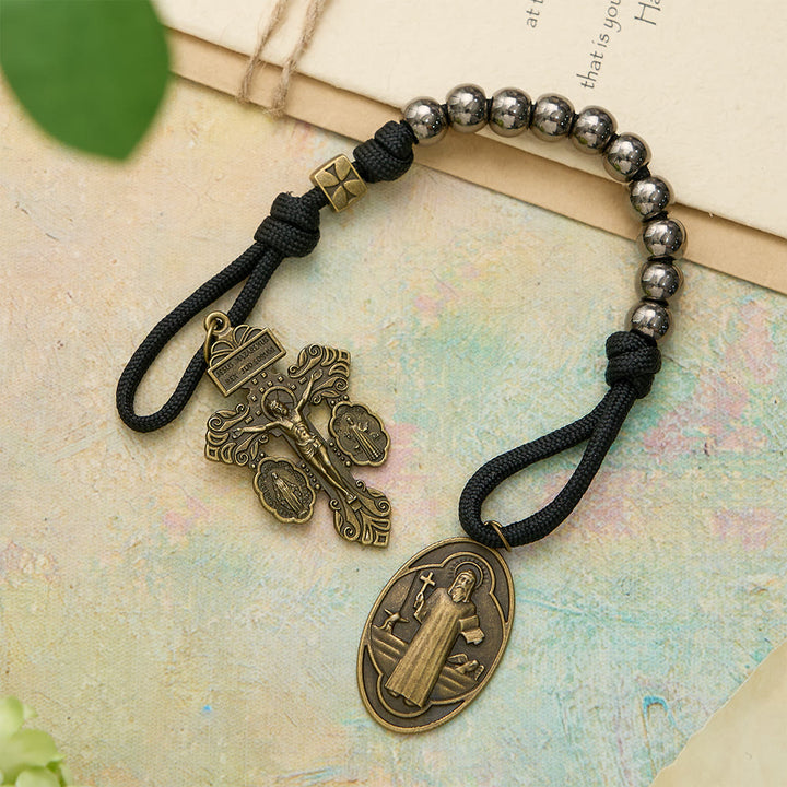 Christianartworkshop Rosenkranz aus Paracord mit dem Heiligen Benedikt als Taschenrosenkranz: Symbol unzerbrechlichen Glaubens und Schutzes - image 6