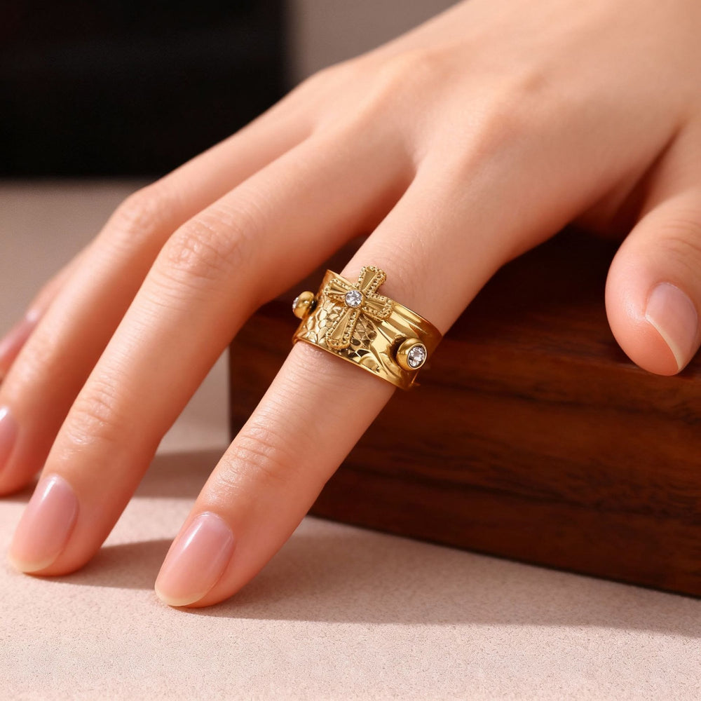 Christianartworkshop Erlösungskreuz-Ring mit Zirkonia-Besatz, breites Band, Andachtsring - image 1