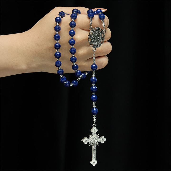 Christianartworkshop Rosenkranz aus Lapislazuliperlen mit eingraviertem Kruzifix: Symbol göttlicher Weisheit und marianischer Gnade - image 1