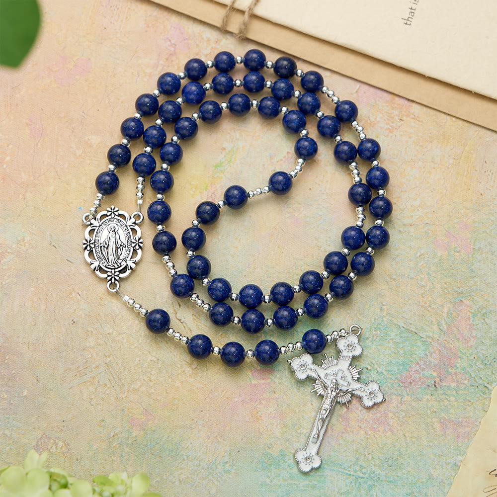 Christianartworkshop Rosenkranz aus Lapislazuliperlen mit eingraviertem Kruzifix: Symbol göttlicher Weisheit und marianischer Gnade - Unsere Liebe Frau und das Kruzifix - image 0