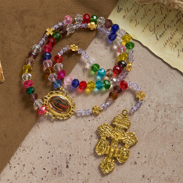 Christianartworkshop Rosenkranz aus mehrfarbigen flachen Glasperlen: Symbol göttlicher Gnade und Vielfalt - image 2