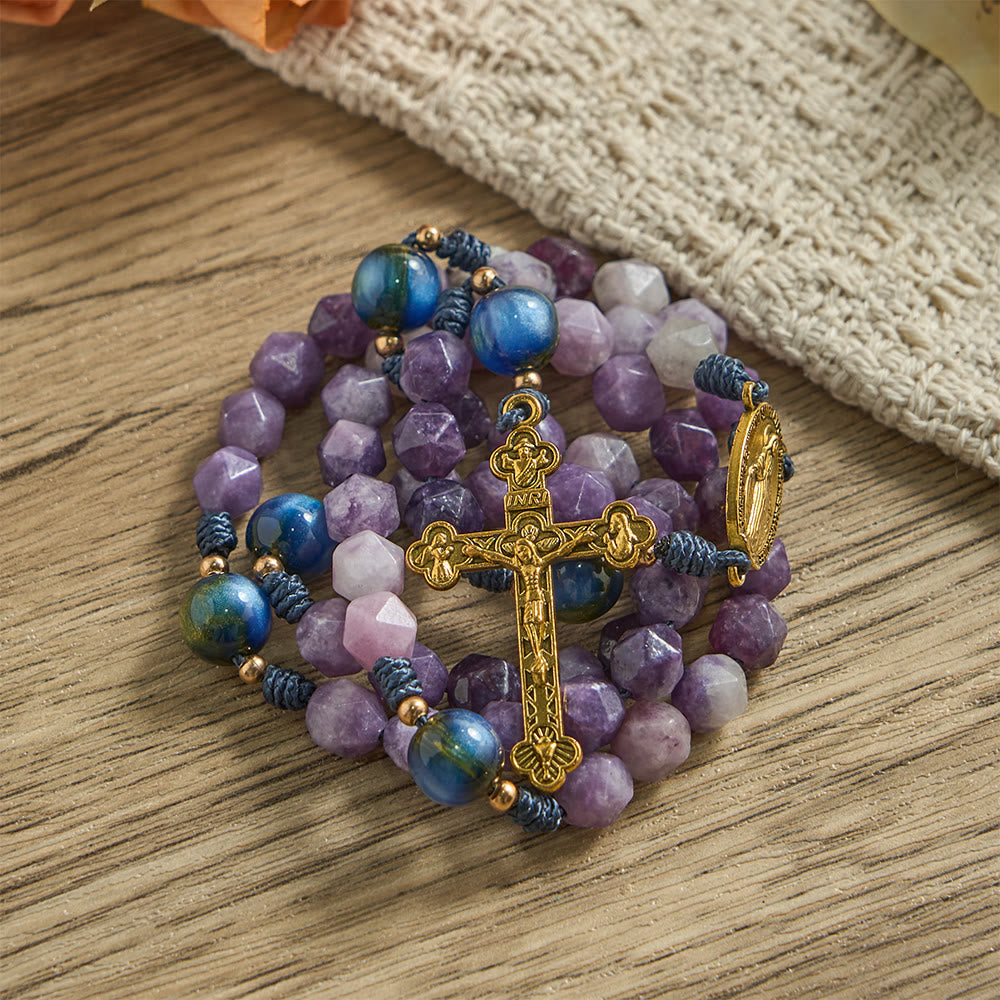 Christianartworkshop Rosenkranz aus diamantgeschliffenem violettem Lepidolith: Symbol des göttlichen Friedens und der marianischen Gnade - image 6