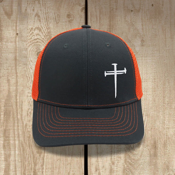Christianartworkshop Minimalistische Trucker-Mütze mit Nagelkreuzstickerei - Dunkelgrau + Orange - image 6