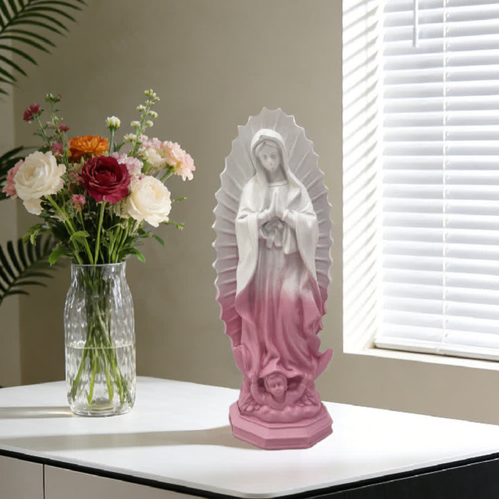 Moderne Statue der Jungfrau von Guadalupe von Christianartworkshop : Christliche Ästhetik für Ihr Zuhause - image 21