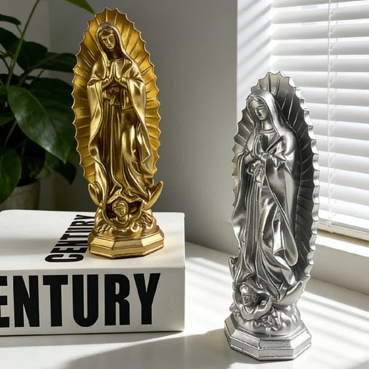 Moderne Statue der Jungfrau von Guadalupe von Christianartworkshop : Christliche Ästhetik für Ihr Zuhause - Golden - image 17