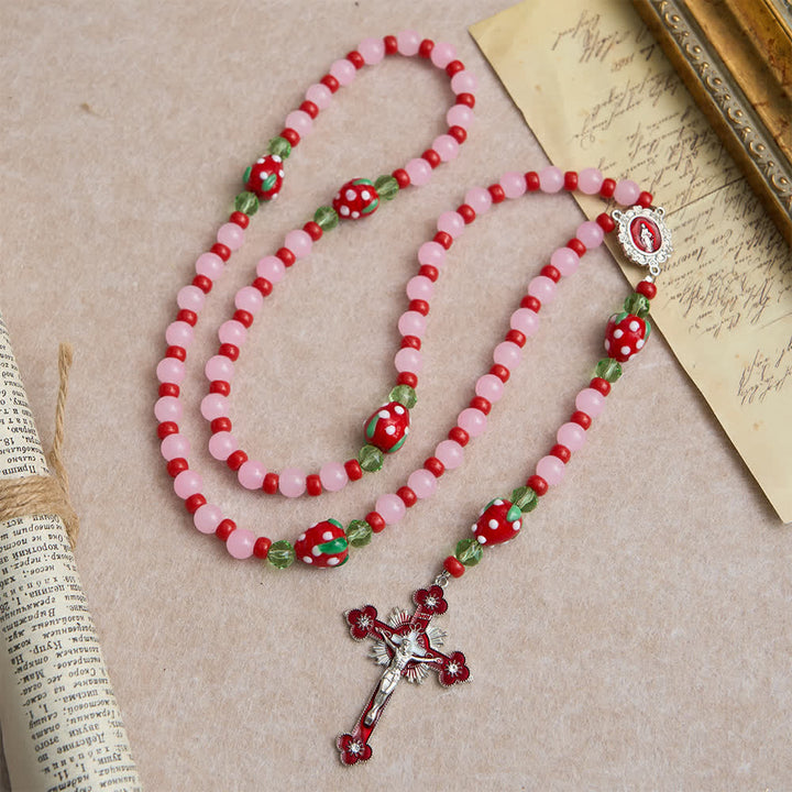 Christianartworkshop Rosenkranz mit süßer Erdbeere, rosa Glasperlen und Marienverzierungen - image 3