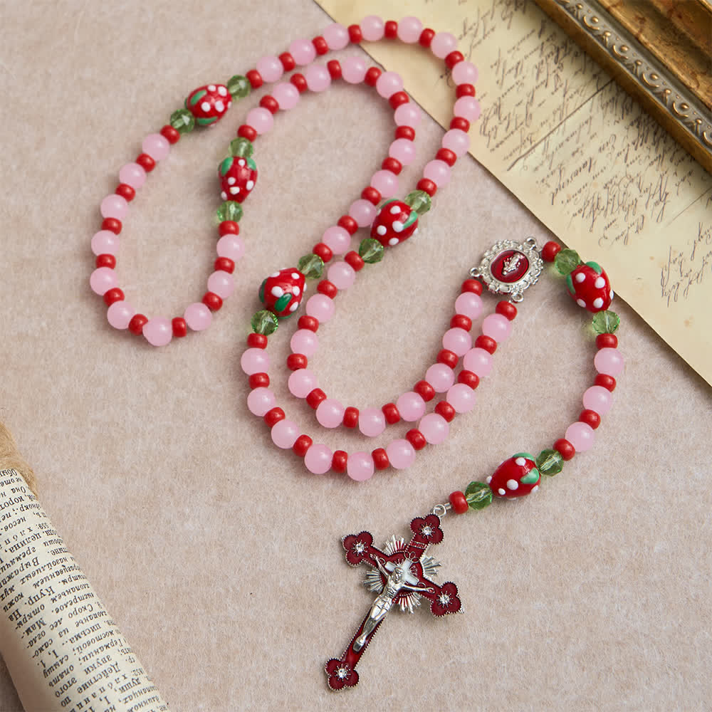 Christianartworkshop Rosenkranz mit süßer Erdbeere, rosa Glasperlen und Marienverzierungen - image 2