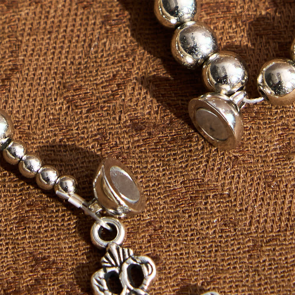 Christianartworkshop Heiliges silberfarbenes magnetisches Rosenkranzarmband: 2-in-1 Gebets- und Armband - image 9
