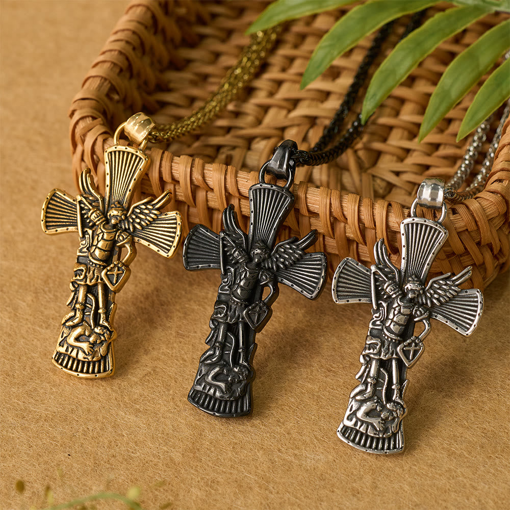 Christianartworkshop Kreuzanhänger mit dem Erzengel Michael, der Satan besiegt: Symbol des göttlichen Schutzes - image 0