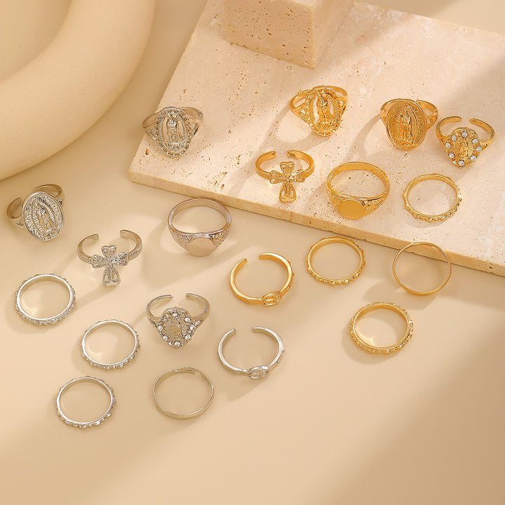 Christianartworkshop Goldenes und silbernes Marienkreuz-Ringset: Ein Zeichen himmlischer Hingabe - image 6