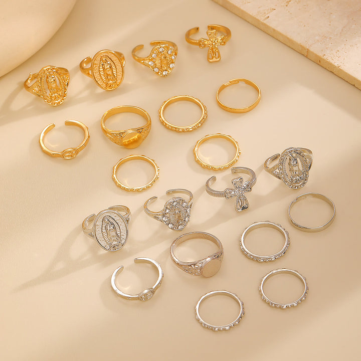 Christianartworkshop Goldenes und silbernes Marienkreuz-Ringset: Ein Zeichen himmlischer Hingabe - image 5