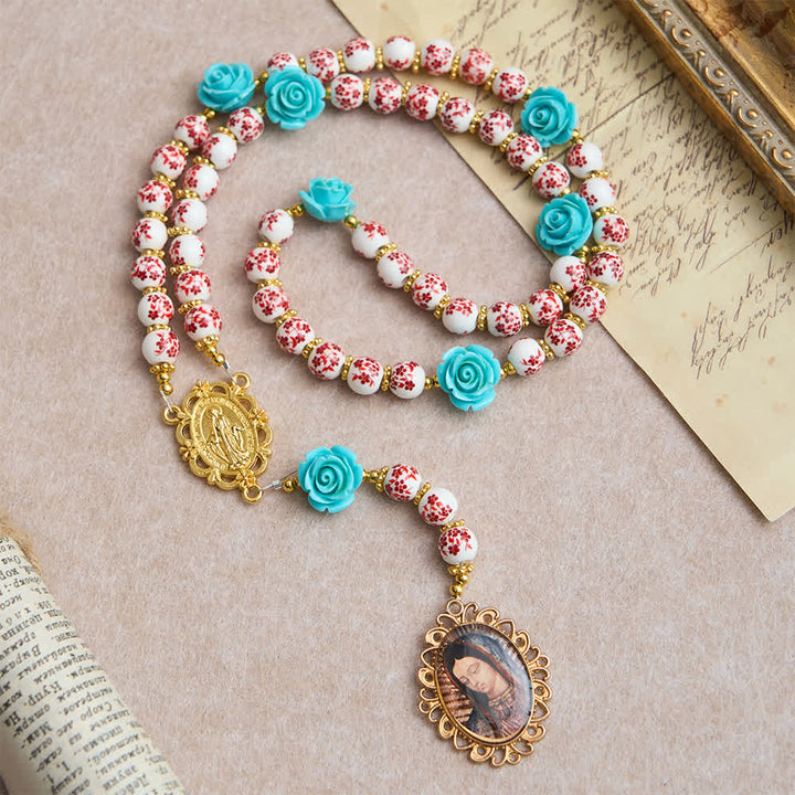 Christianartworkshop Rosenkranz der Sieben Schmerzen mit roter und weißer Keramikperle, türkisfarbener Rose und Marienmedaille - image 3