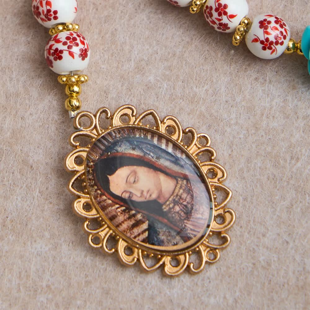 Christianartworkshop Rosenkranz der Sieben Schmerzen mit roter und weißer Keramikperle, türkisfarbener Rose und Marienmedaille - image 6