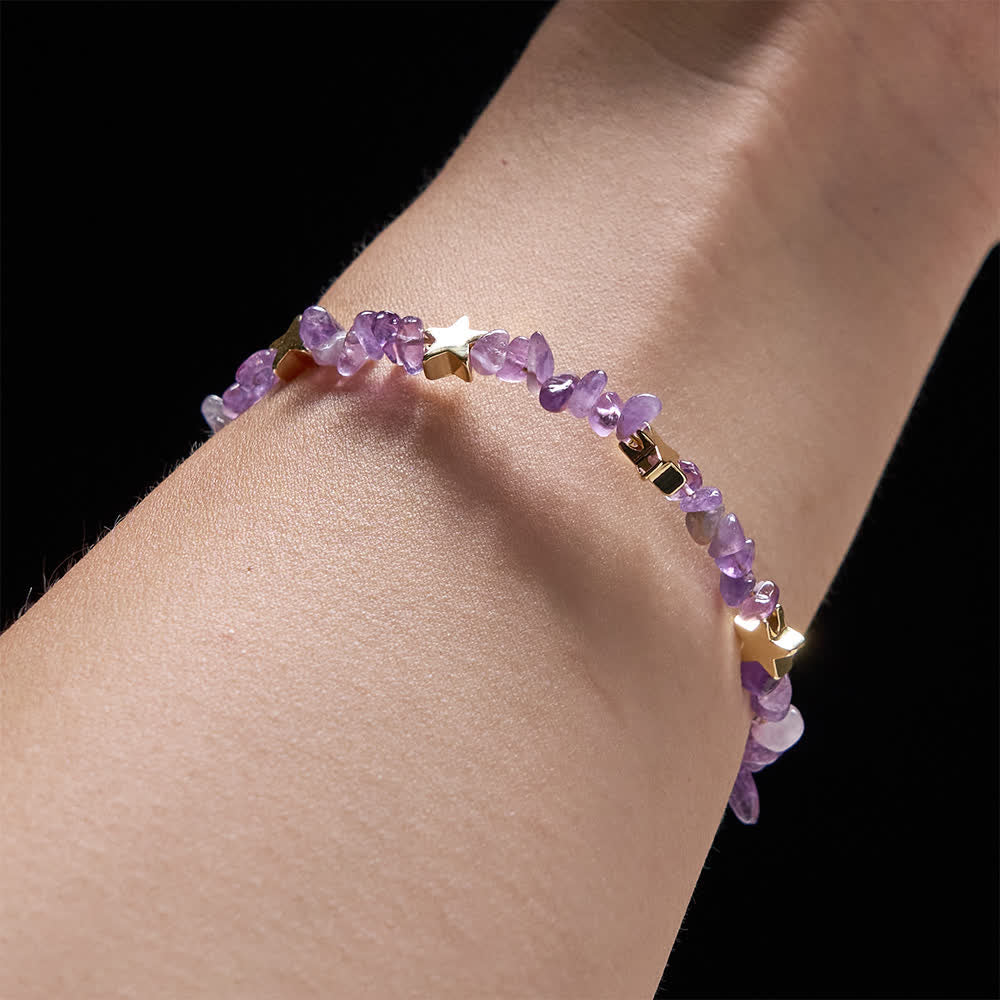Christianartworkshop Rosenkranzarmband aus natürlichen Amethyst-Chips und Memory-Draht mit Marienmedaille - image 2