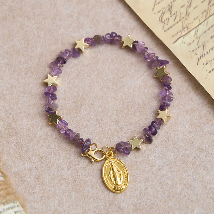 Christianartworkshop Rosenkranzarmband aus natürlichen Amethyst-Chips und Memory-Draht mit Marienmedaille - image 5