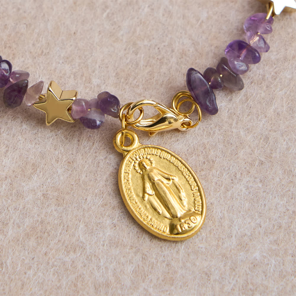 Christianartworkshop Rosenkranzarmband aus natürlichen Amethyst-Chips und Memory-Draht mit Marienmedaille - image 8
